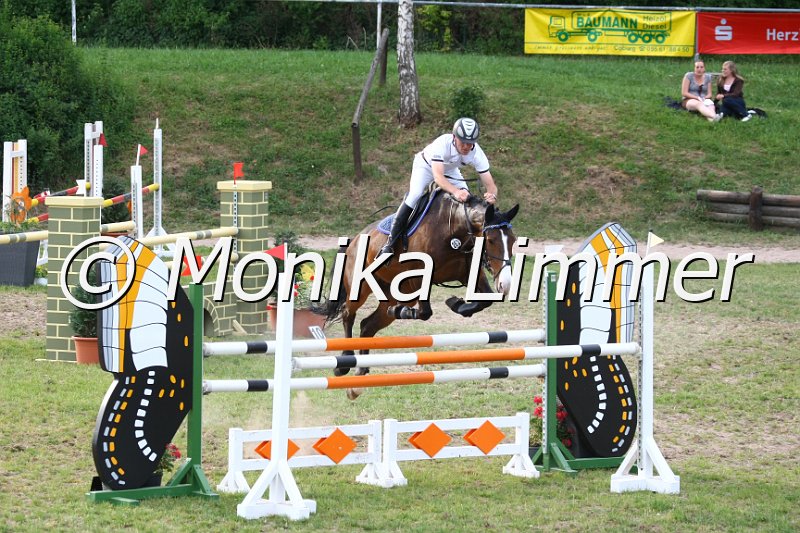 105M3012_Razz Fazz_Spring_M.JPG